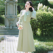 茶歇法式复古绿色假两件连衣裙女秋季女装高级感收腰显瘦气质长裙