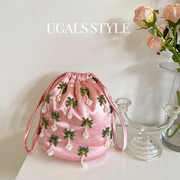 UGALS新中式粉色花朵晚宴丝绸手工编织串珠流苏水桶包腋下斜挎包