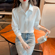 竖条纹长袖白衬衣女秋季设计感小众法式宽松气质显瘦内搭衬衫