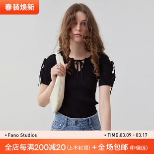 范洛2024夏季黑色V领针织短袖女蝴蝶结系带设计感镂空T恤上衣