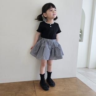 韩国进口童装黑白格子裙裤牛仔色，荷叶边短裙木耳，花边短袖t恤套装