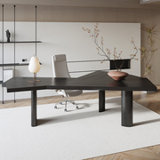 设计师办公室桌子创意黑色，办公茶桌一体不规则，意式极简风实木书桌