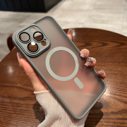 umj磨砂钛灰色iphone15/16pro手机壳磁吸充电适用苹果14proMax新款13简约高级感12全包镜头膜保护套男女