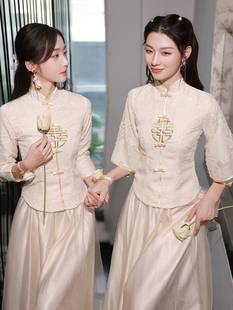 中式香槟色伴娘服2024旗袍姐妹团显瘦高级秀禾礼服中国风复古