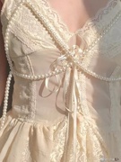 智熏豌豆上的公主欧洲复古lo吊带中长款宫廷蕾丝钩花两件套连衣裙
