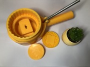 定制做黄色反扣手压月饼模具