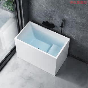 高档迷你小浴缸日式小r户型深泡坐式压克力家用独立式成人卫生