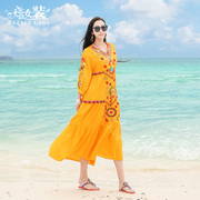 巴厘岛民族风刺绣连衣裙大码显瘦泰国沙滩裙女夏海边度假长裙