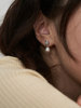 PAUSA ANN s925 原创优雅天然淡水珍珠手工雕刻玫瑰耳钉