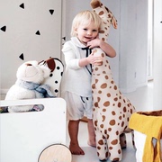ins北欧创意可爱长颈鹿公仔，毛绒玩具抱枕，玩偶睡觉抱枕可站立民宿