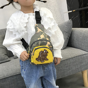 男童包包小包潮斜挎帅气韩版儿童胸包可爱小恐龙户外出游女孩背包