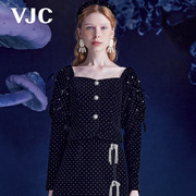 VJC/威杰思秋冬女装法式波点拼接宫廷风泡泡袖烫钻羽毛短上衣