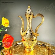 俄罗斯127-107锡金属酒壶，全金色孔雀水钻，容量半斤250毫升厚重