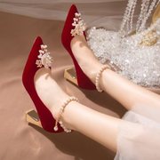 粗跟婚鞋女2023年中式酒，红色结婚新娘鞋不累脚孕妇可穿高跟鞋
