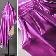幻彩满版烫金布面料 紫红色亮光氨纶四面弹力垂顺连衣裙时装布料