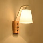 北欧实木带开关壁灯卧室床头灯创意原木色客厅壁灯过道灯日式壁灯
