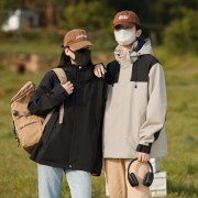 山系户外冲锋衣女春秋，薄款弹力透气防水潮牌情侣外套旅行登山服女