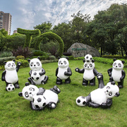 户外卡通动物足球熊猫玻璃钢雕塑，庭院幼儿园装饰摆件园林景观造景