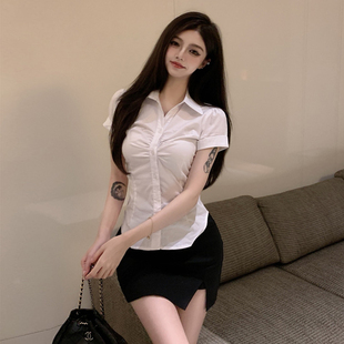 设计感上衣辣妹修身收腰职业短袖白衬衫衬衣黑裙子性感套装女夏季