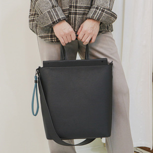韩国时尚潮流竖款单肩包男荔枝，纹pu皮手提包，文件电脑包休闲斜挎包