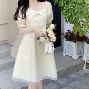 法式复古设计感网纱拼接公主裙女夏季奶油黄甜美气质泡泡袖连衣裙