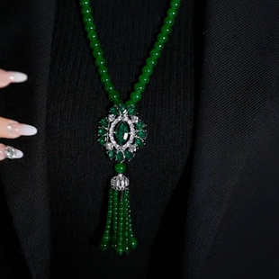 高级感祖母绿玛瑙串珠水晶，项链流苏毛衣链，时尚大气长款吊坠配饰品