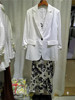简约一粒扣堆堆七分袖白色，西装+醋酸印花吊带，连衣裙两件套23夏季