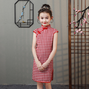 红色女童旗袍2024夏儿童(夏儿童)中国风格子，改良旗袍裙文艺复古连衣裙
