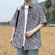 小香风短袖衬衫男夏季休闲宽松港风外套男半袖，青少年中袖条纹衬衣