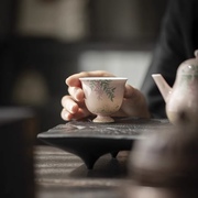 明知山志苍烟红高足手绘陶瓷品茗杯高档雅致喝茶杯女士主人茶杯子