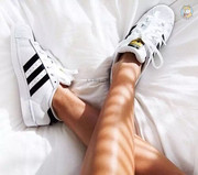 Adidas女鞋三叶草男鞋Superstar阿迪金标贝壳头板鞋小白鞋EG4958