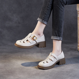 高端时尚24夏季女士真皮凉鞋白色，复古粗跟镂空头层牛皮鞋平底单鞋