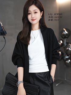 韩版休闲卫衣网红短款黑色，长袖外套女圆领，开衫气质蝙蝠袖上衣
