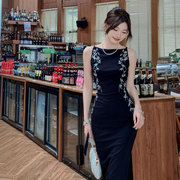 新中式国风黑色一字领无袖刺绣修身连衣裙中长款L2467-P125-K165