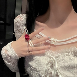 奇怪教母 红色玫瑰花朵戒指女小众设计感编织绳食指戒独特装饰