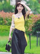女子推理社田曦薇同款黄色吊带背心，设计感飘带，夏季外穿短款上衣女
