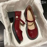 红色漆皮高跟鞋女2023法式仙女，风配裙子增高粗跟玛丽珍小皮鞋