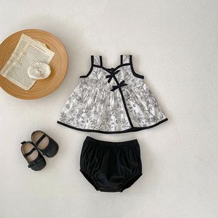 2024夏季女宝宝复古中式吊带，娃娃裙子花包短裤(包短裤)两件套婴儿套装衣服