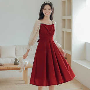 早秋2022年女装法式红色连衣裙，高级感秋冬季礼服裙新娘敬酒服