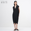 AtelierMissLu设计师品牌黑色立裁垂褶V领飘带落肩连衣裙