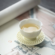 嫩黄花瓣陶瓷茶杯品茗杯功夫茶具家用小高足主人杯单杯搭杯垫