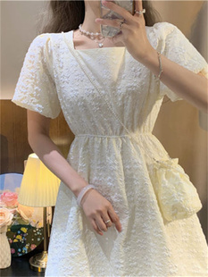 白色仙女连衣裙女中长款小个子泡泡袖高腰，夏季2024年法式裙子