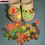crocs洞洞鞋花闪灯鞋扣卡洛，驰洞洞鞋搭配件，装饰智必星led亮灯系列