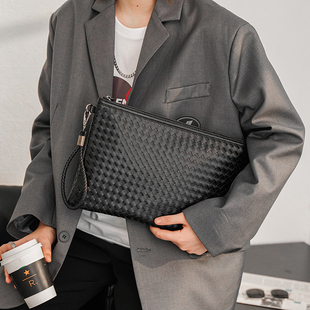 韩版男士时尚手拿包编织男女，信封包潮，街头手抓包文件包ipad斜跨包