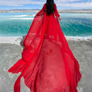 2023春夏真丝连衣裙仙女气质，海边度假沙滩裙红色，超长拖尾拍照长裙