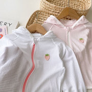 夏季女童草莓连帽防晒衣棉质薄款，宝宝空调服透气婴儿拉链外套上衣