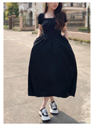 气质百搭黑天鹅连衣裙假两件高腰，拼接时尚设计款方领显瘦长裙