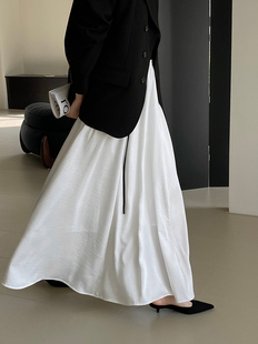 白色半身裙女士2024春夏法式高腰中长款气质垂感纱裙a字伞裙