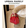 ur小众设计波士顿包真皮(包真皮，)手提包女红色精致小包2022百搭斜挎包