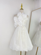施苡苡2023设计款白色，立领钉珠蝴蝶结甜美仙女，收腰旗袍蓬蓬连衣裙